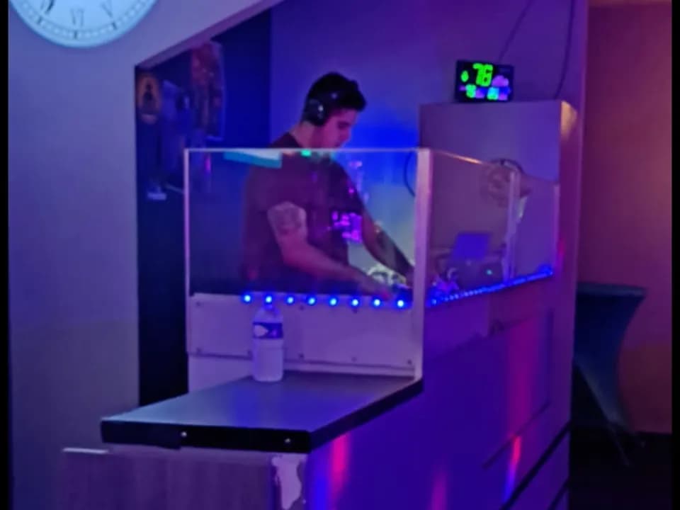 DJ Roan16